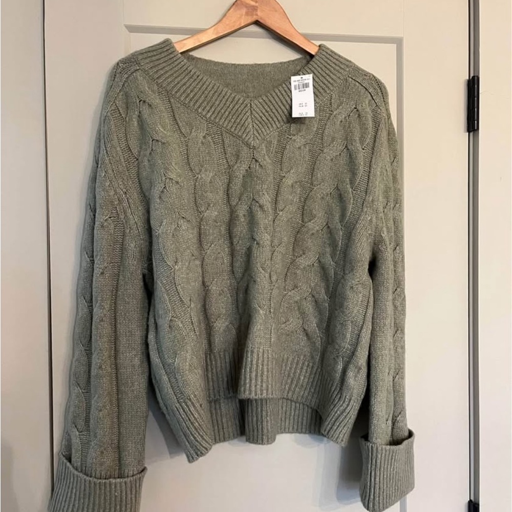 Abercrombie & Fitch Sage V-Neck Sweater